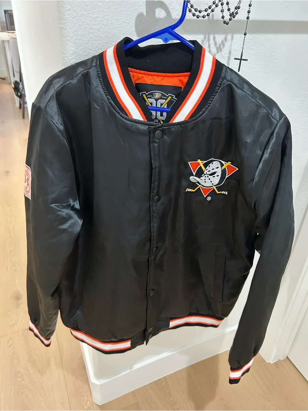 Men’s Black 30 Anniversary Anaheim Ducks Bomber Jacket with Orange. Sz Large